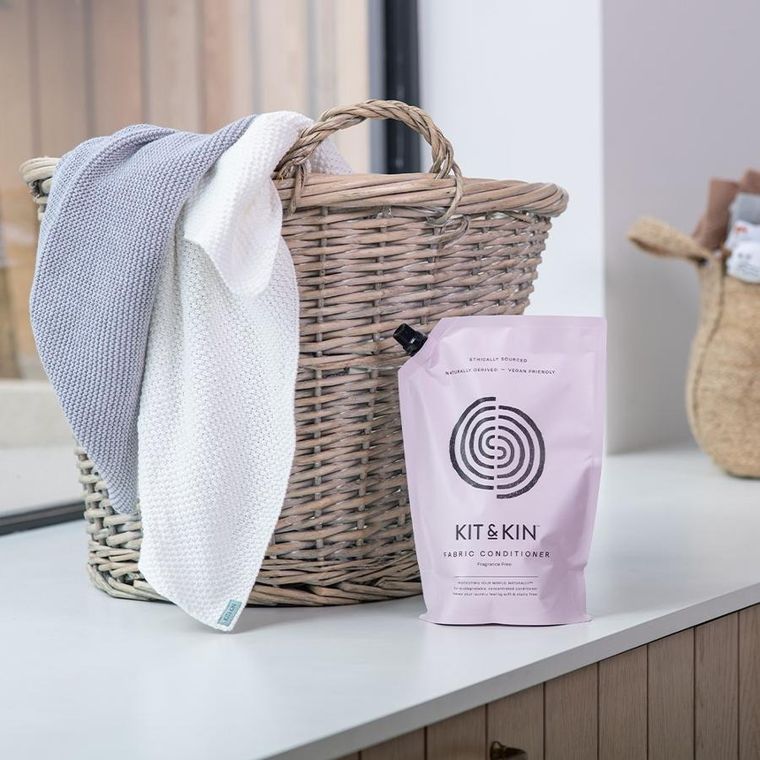 Kit & Kin, naturalny płyn do płukania tkanin, bezzapachowy, 1l