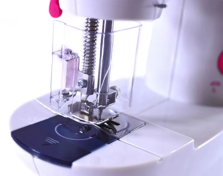 Klein, maszyna do szycia dla dzieci i akcesoria