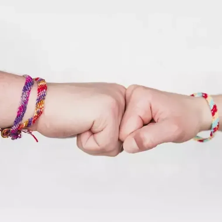 Kruzzel, zestaw do robienia bransoletek z muliny