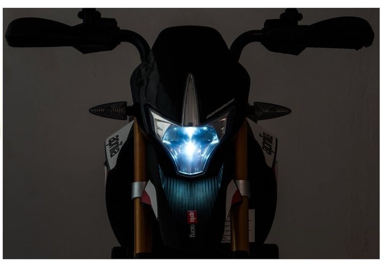 Lean Cars, Aprilia A007, motor, pojazd na akumulator, czarno-czerwony