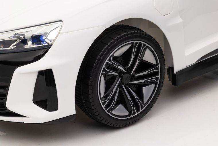 Lean Cars, Audi E-Tron GT, pojazd na akumulator, biały, QLS-6888