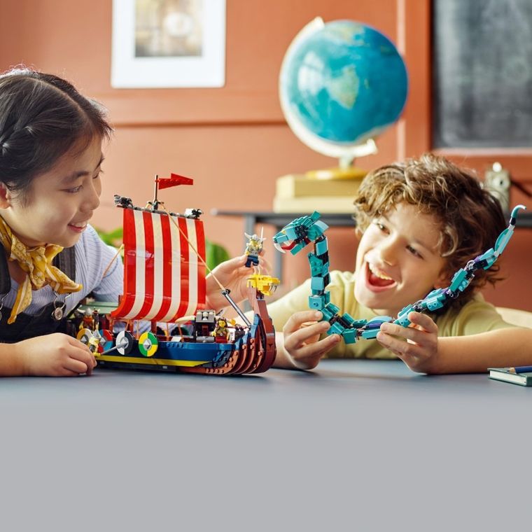 LEGO Creator, Statek wikingów i wąż z Midgardu, 31132
