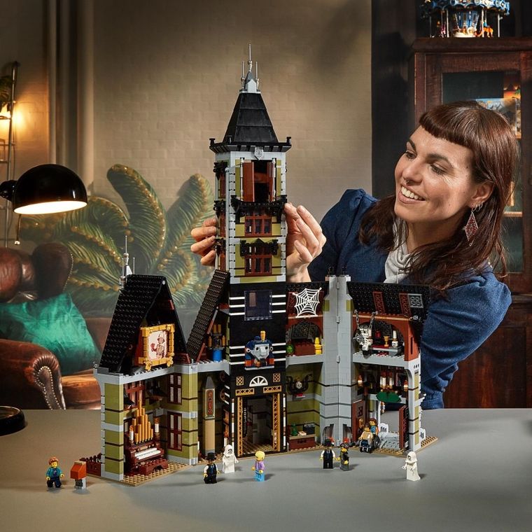 LEGO Icons, Dom strachu, 10273