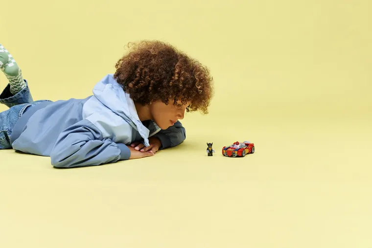 LEGO Marvel, Spider-Man w samochodzie kontra zvenomowany Wolverine, 76336