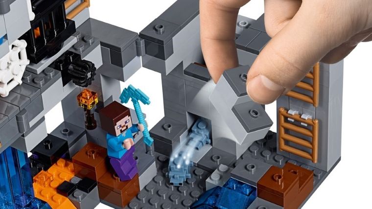 LEGO Minecraft, Przygody na skale macierzystej, 21147