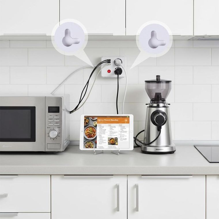 Maclean, listwa zasilająca, 2 gniazda, 3xUSB, 110-240V, AC 50/60HZ, 2.1A, 2500W, biała, 1,5m, MCE387 W