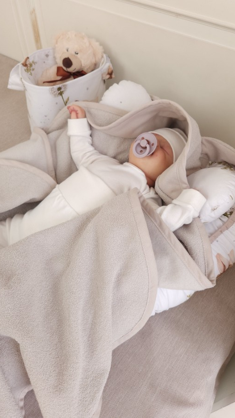 MimiNu, Króliczek, okrycie kąpielowe z haftem i uszami, termofrotte, beż, 100-100 cm