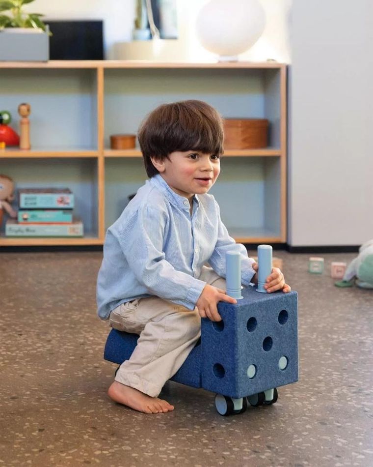 Modu, Curiosity Set, kreatywne klocki rozwijające motorykę dużą, z funkcją jeździka, niebieski