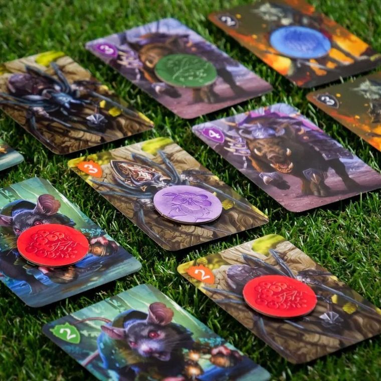 Muduko, Prapuszcza: Ostatnie starcie, karciana gra strategiczna