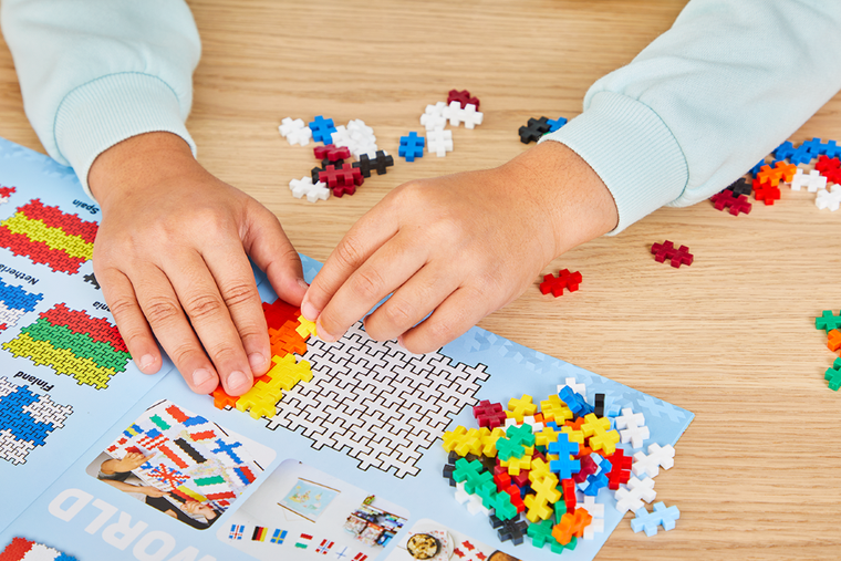 Plus-Plus, Naucz się budować, Flagi z całego świata, klocki, 700 elementów