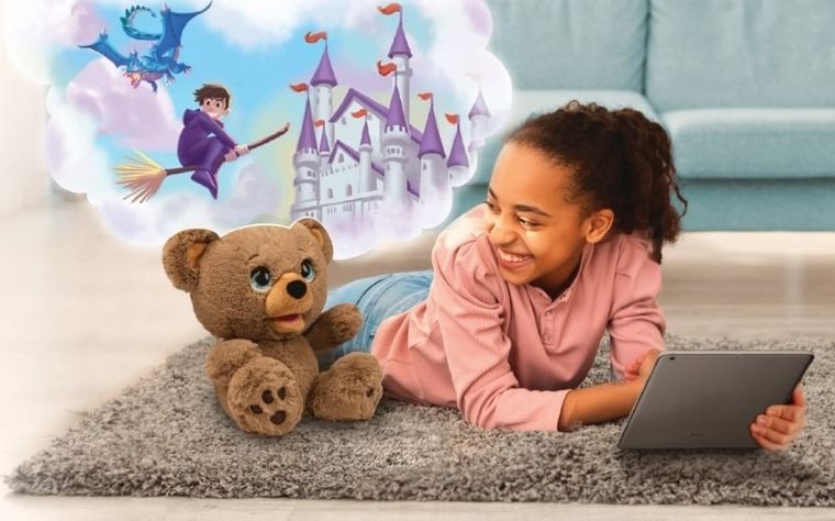 Poe Ai, Miś Tworzący Bajki, maskotka interaktywna