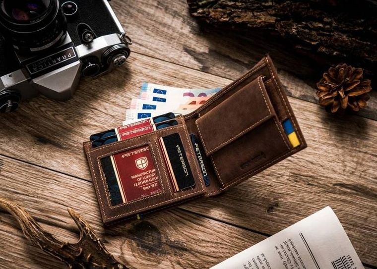 Portfel, brązowy, skórzany, RFID, Peterson