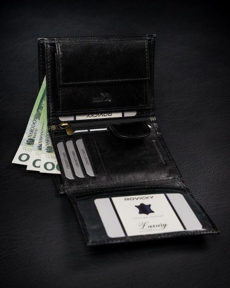 Portfel, czarno-czerwony, skórzany, RFID, Rovicky
