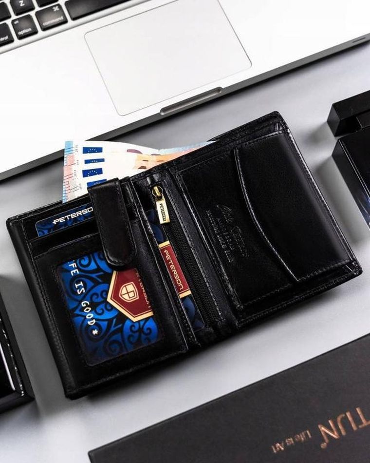 Portfel, czarny, skórzany, Peterson