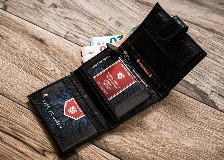 Portfel, czarny, skórzany, Peterson