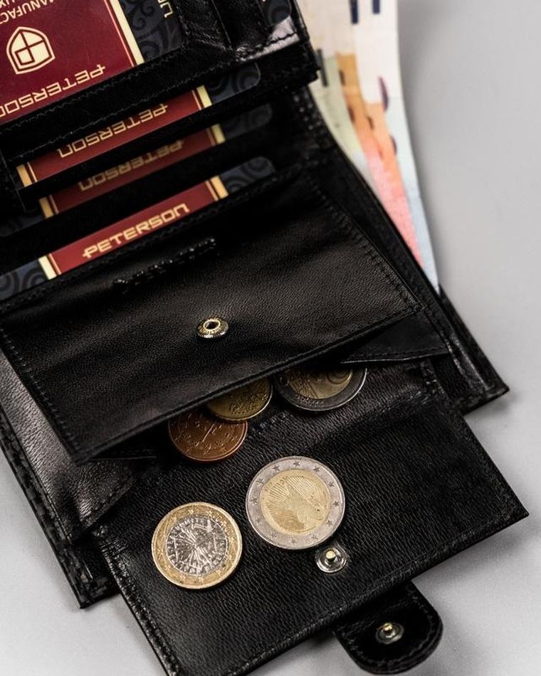 Portfel, czarny, skórzany, Peterson