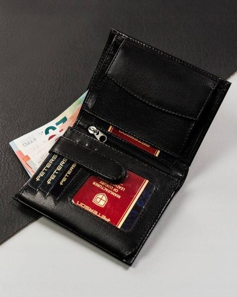 Portfel, czarny, skórzany, Peterson