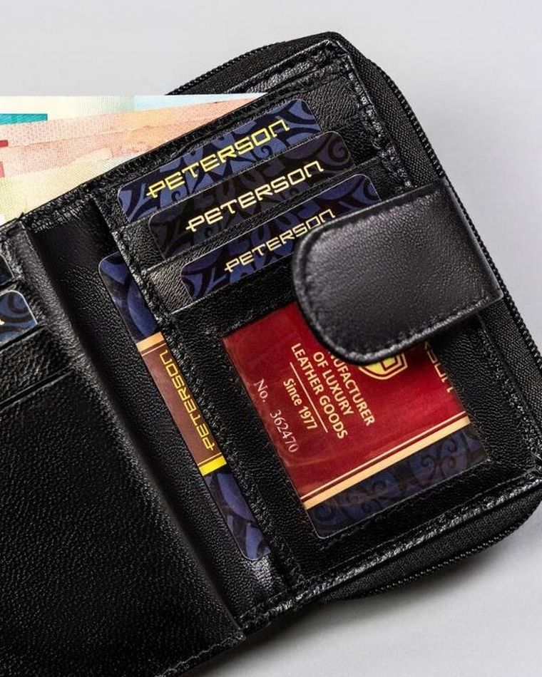 Portfel, czarny, skórzany, Peterson
