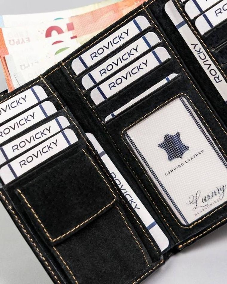 Portfel, czarny, skórzany, Pierre Cardin