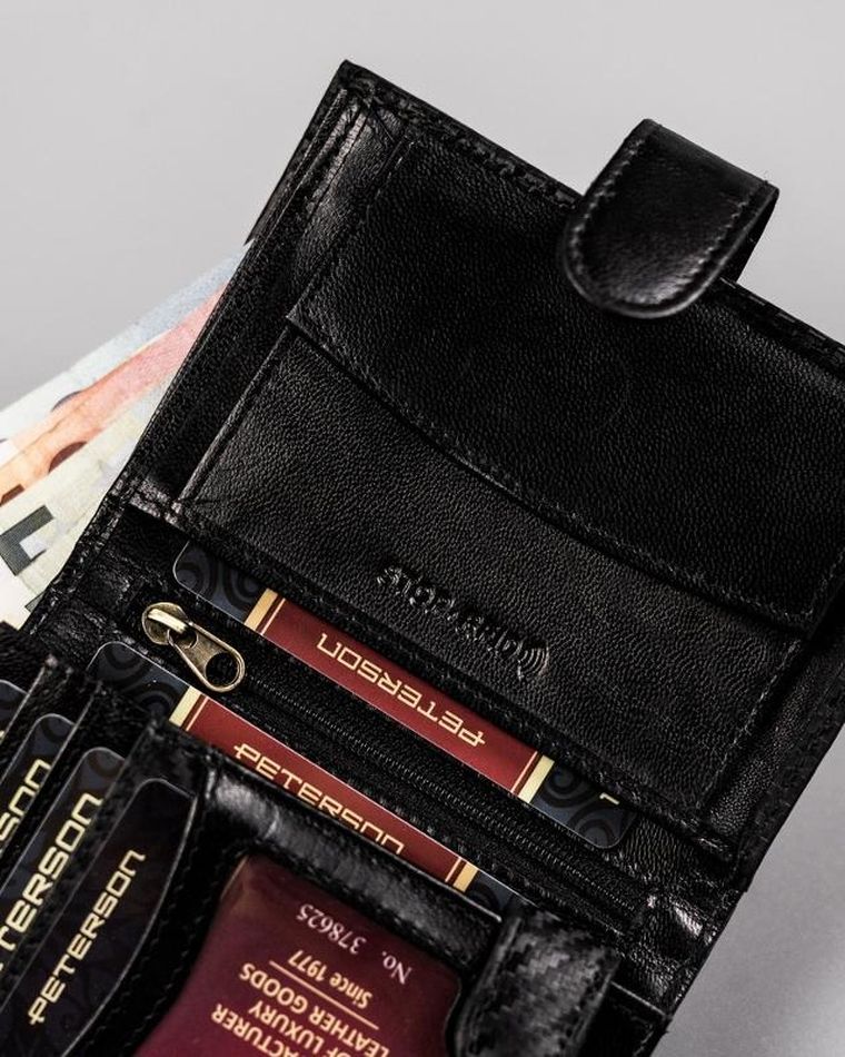 Portfel, czarny, skórzany, RFID, Peterson