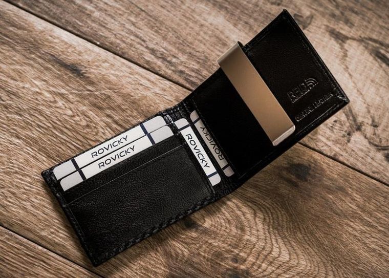 Portfel, czarny, skórzany, RFID, Rovicky