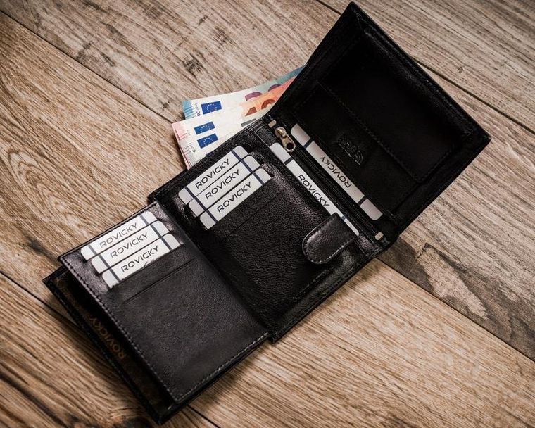 Portfel, czarny, skórzany, RFID, Rovicky