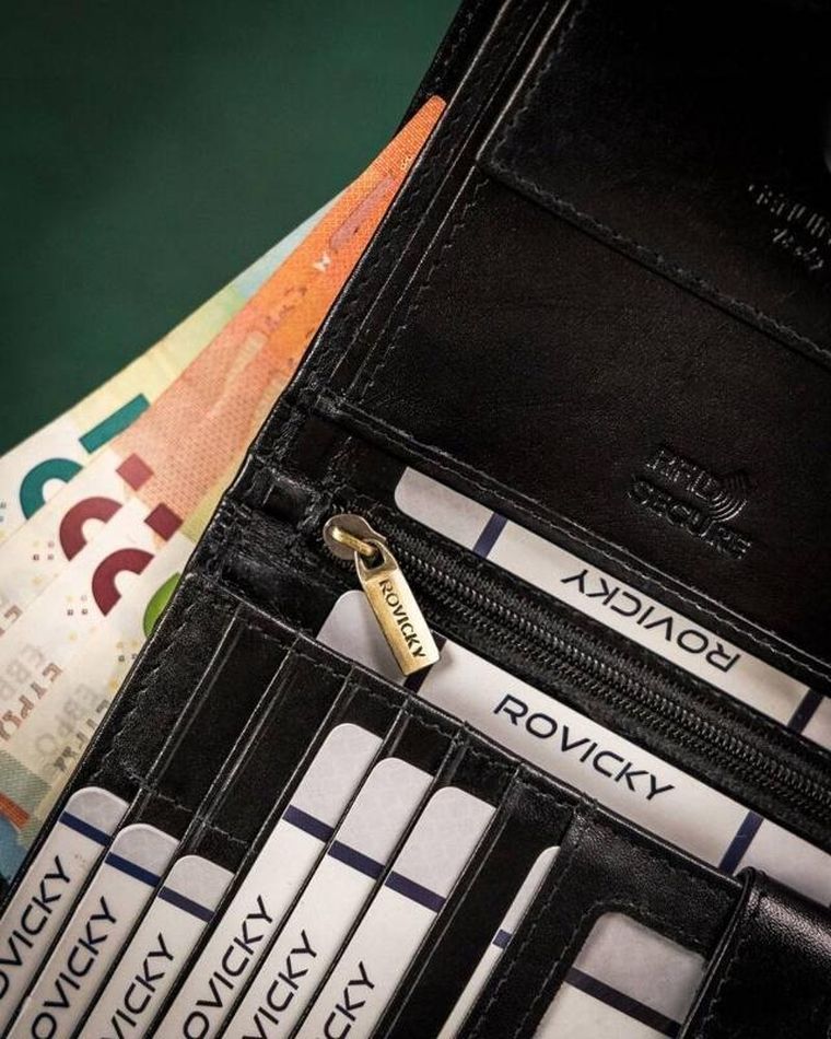 Portfel, czarny, skórzany, RFID, Rovicky