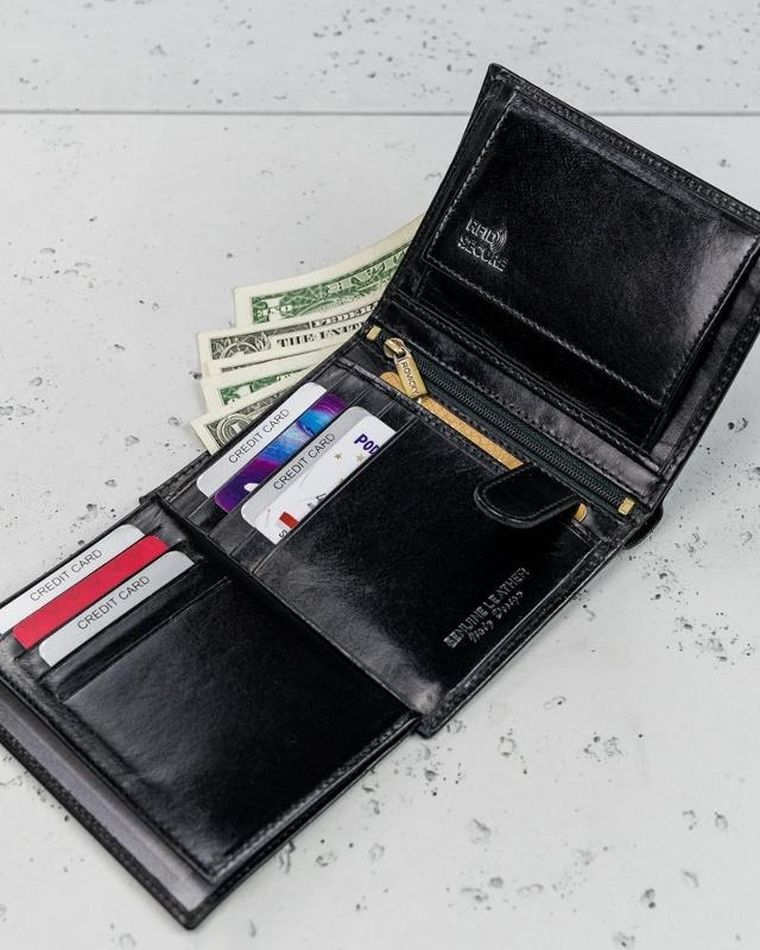 Portfel, czarny, skórzany, RFID, Rovicky