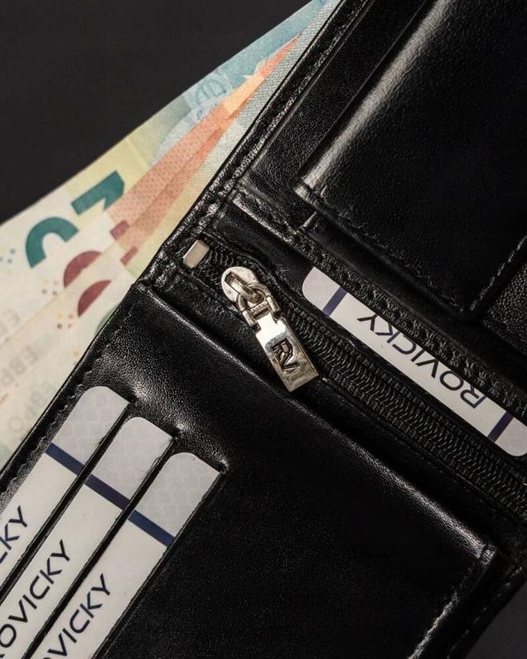 Portfel, czarny, skórzany, RFID, Rovicky