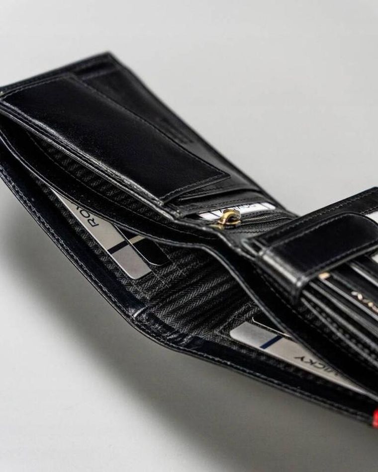 Portfel, czarny, skórzany, RFID, Rovicky