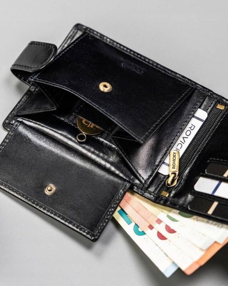 Portfel, czarny, skórzany, RFID, Rovicky