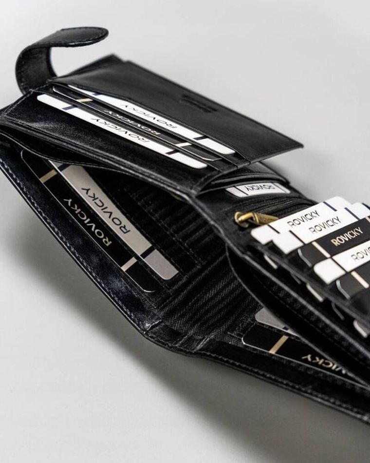 Portfel, czarny, skórzany, RFID, Rovicky