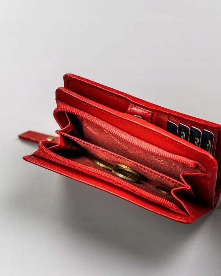 Portfel, czerwony, skórzany, RFID, Peterson