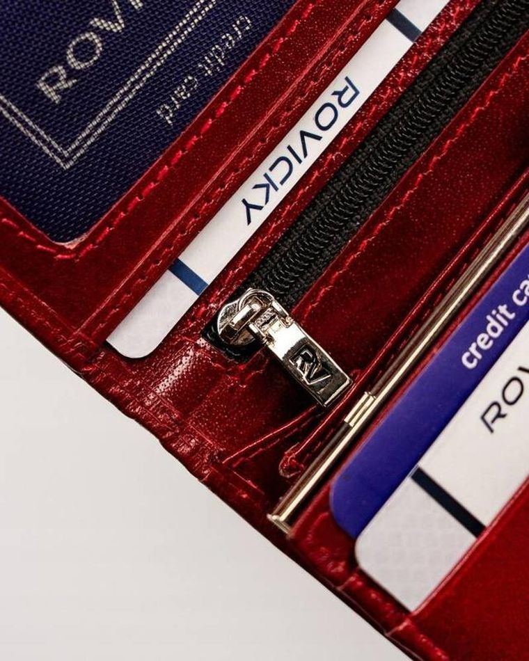 Portfel, czerwony, skórzany, RFID, Rovicky