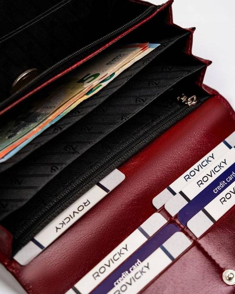 Portfel, czerwony, skórzany, RFID, Rovicky