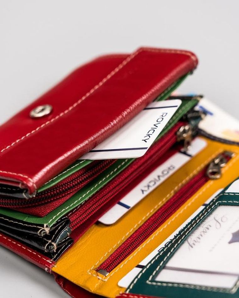 Portfel, czerwony, skórzany, Rovicky