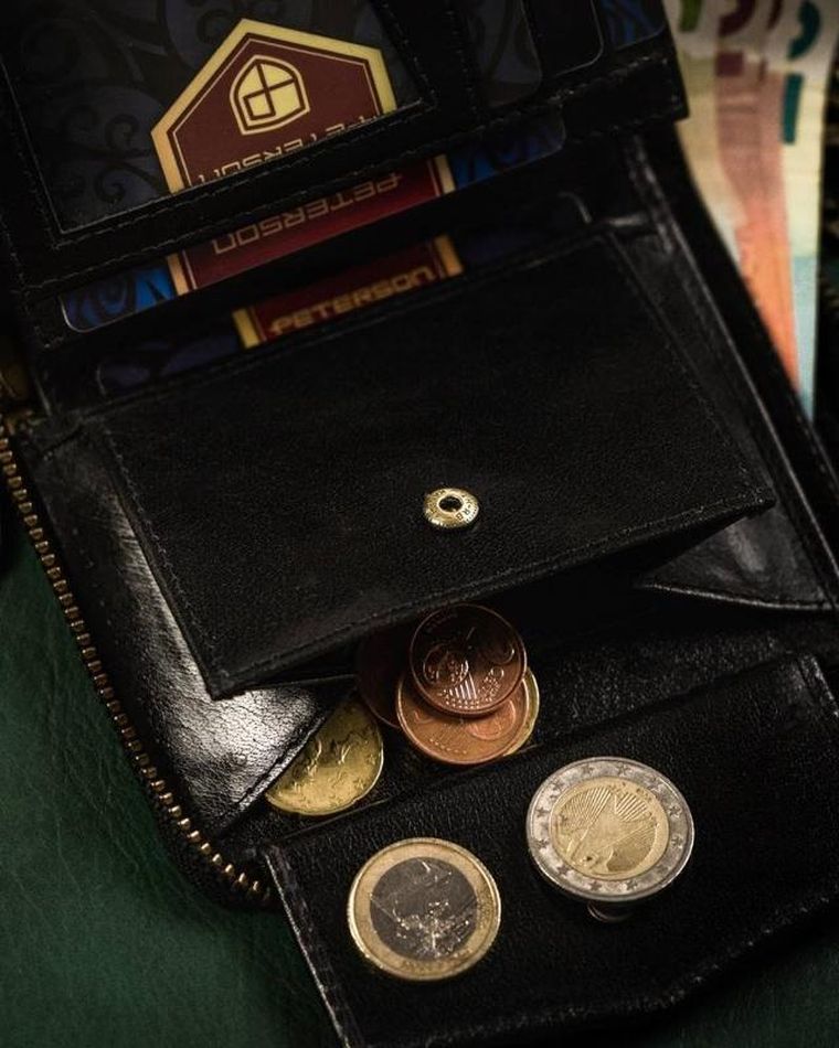 Portfel z łańcuszkiem, czarny, skórzany, Peterson