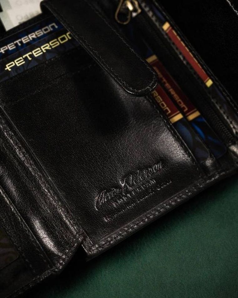 Portfel z łańcuszkiem, czarny, skórzany, Peterson