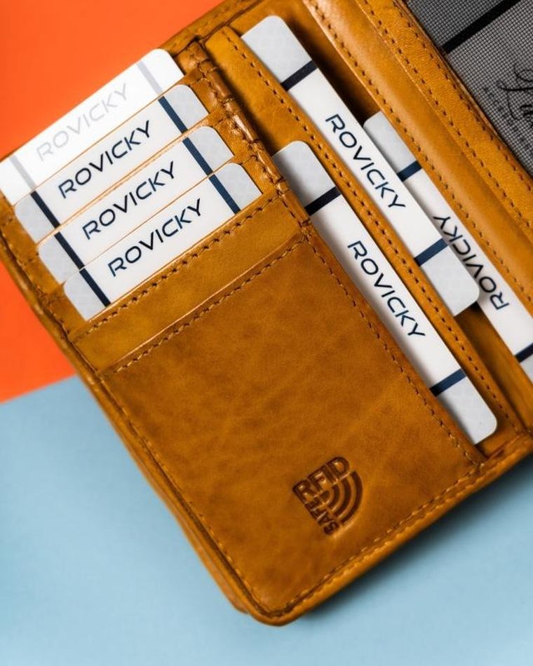 Portfel, żółty, skórzany, Rovicky