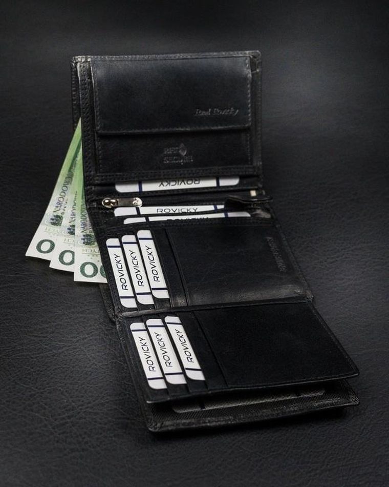 Rozbudowany, pionowy portfel męski bez zapięcia ze skóry naturalnej, Rovicky