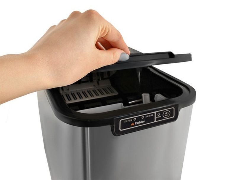 Ruhhy, kostkarka do lodu