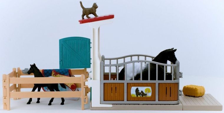 Schleich, Horse Club, Zagroda dla koni z klaczą oraz źrebakiem, zestaw, 42611