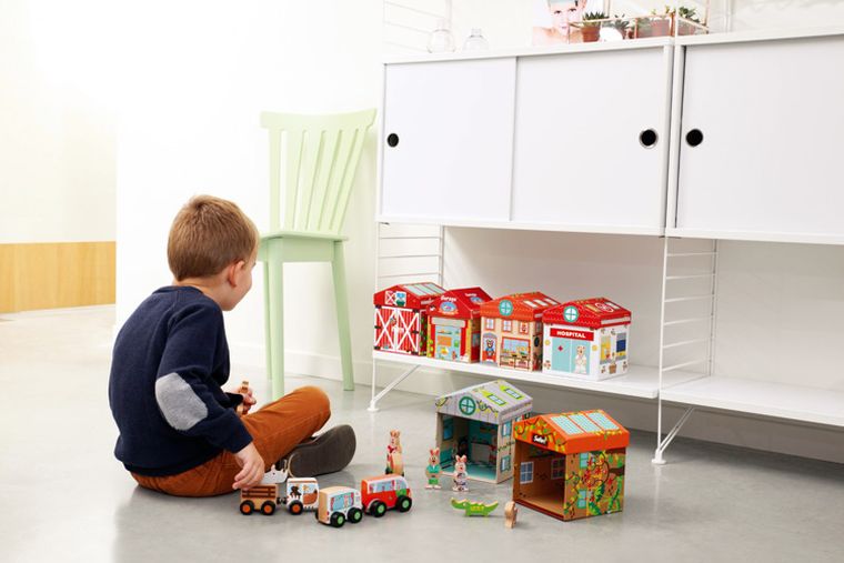 Scratch, domek z figurkami, garaż