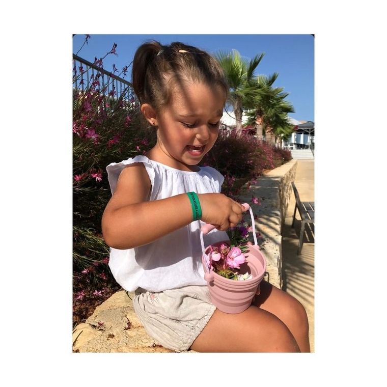 Scrunch, silikonowe wiaderko z łopatką, lila