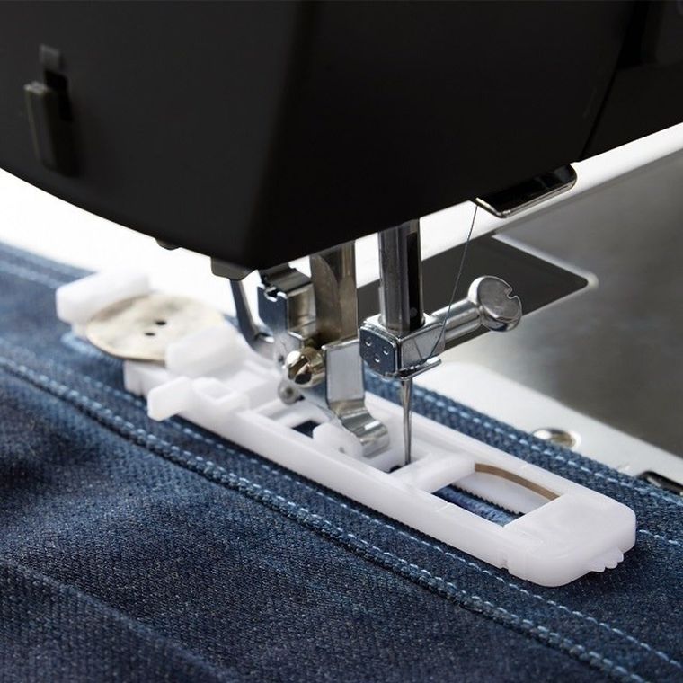 Singer, maszyna do szycia, 4432 Black