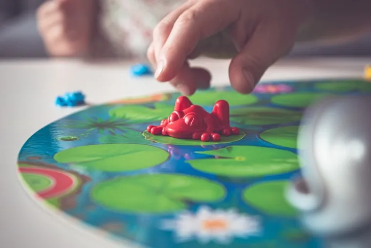 Smart Games, Żabki, gra logiczna