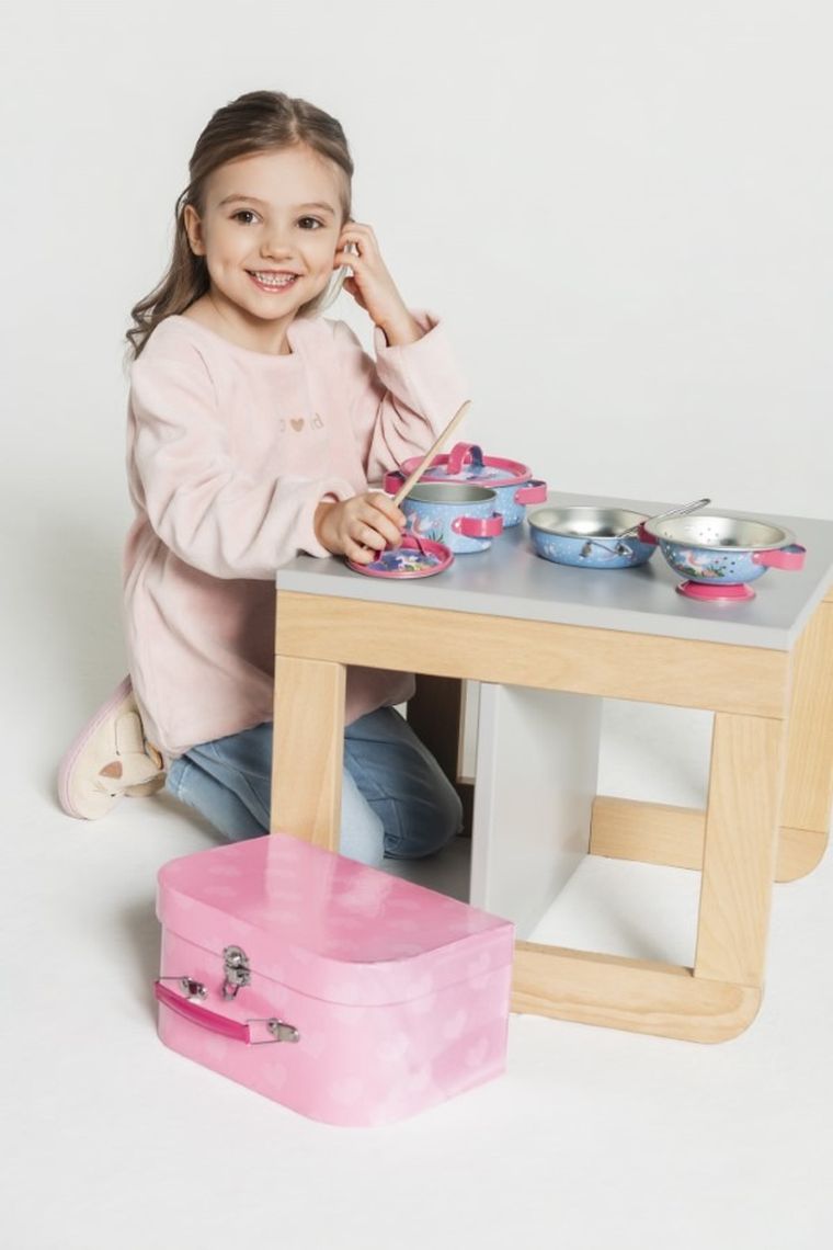 Smiki, metalowy zestaw kuchenny w kuferku, 9 elementów