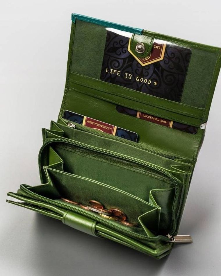 Średnich rozmiarów portfel damski ze skóry naturalnej, Peterson