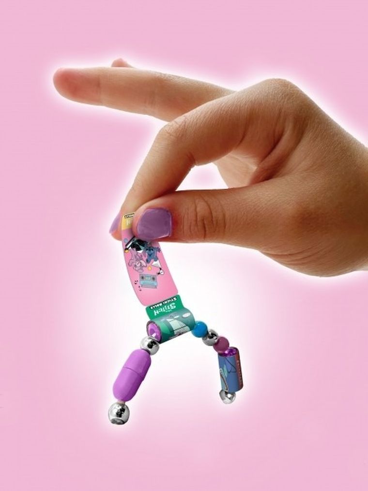 Sticki Rolls, Bransoletki z rolkami, kapsuła z naklejkami kolekcjonerskimi, 50 elementów