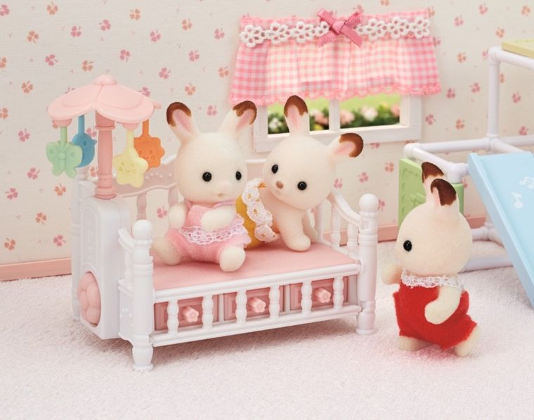 Sylvanian Families, Łóżeczko z karuzelką, 5534